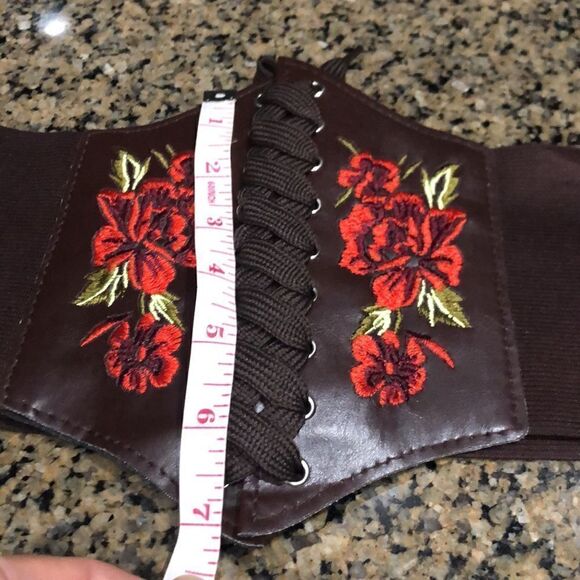 0-2 .EMBROIDERED Lg Belt Closet PU Leather Waistband, Lace-Up Frontal.Dark Brwn main image 3